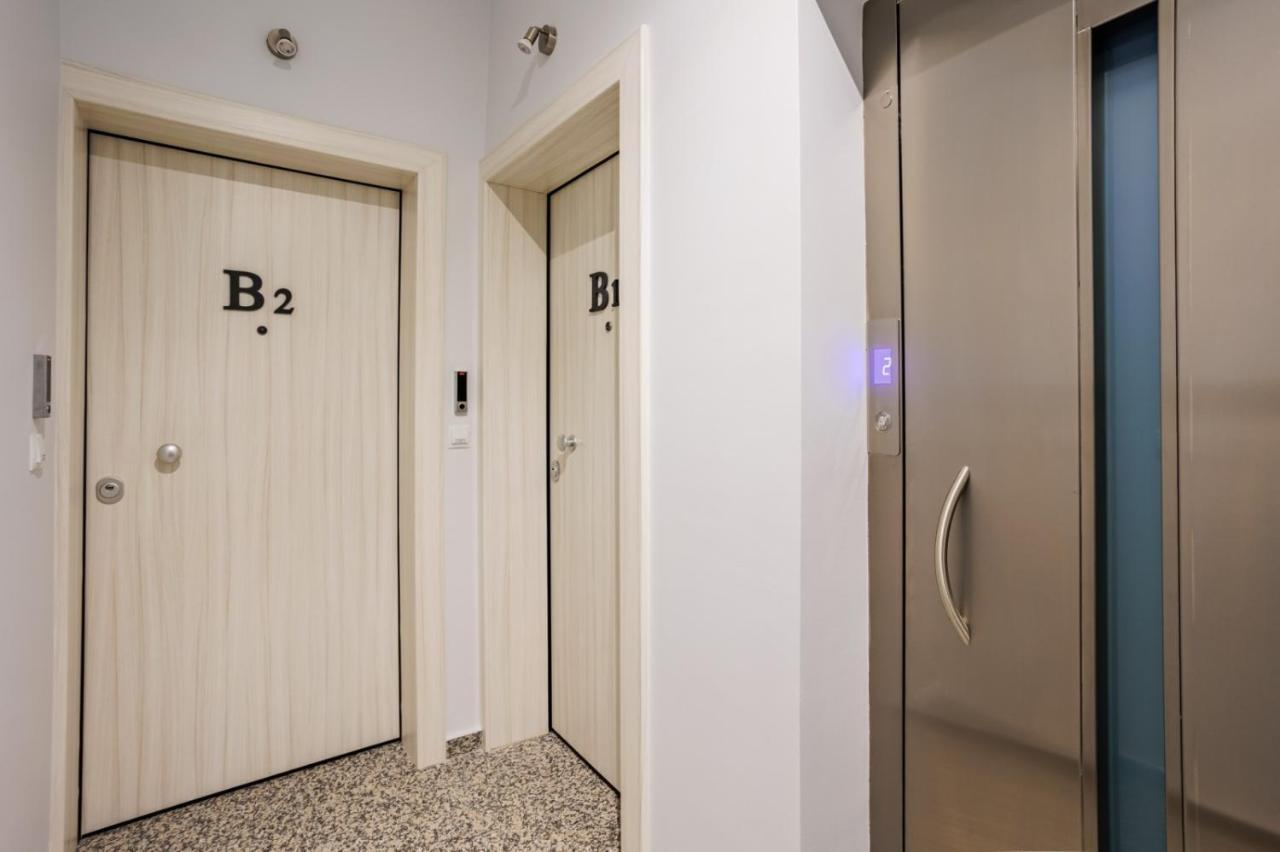 Georgia Seaview Apartment B2 カラマタ エクステリア 写真